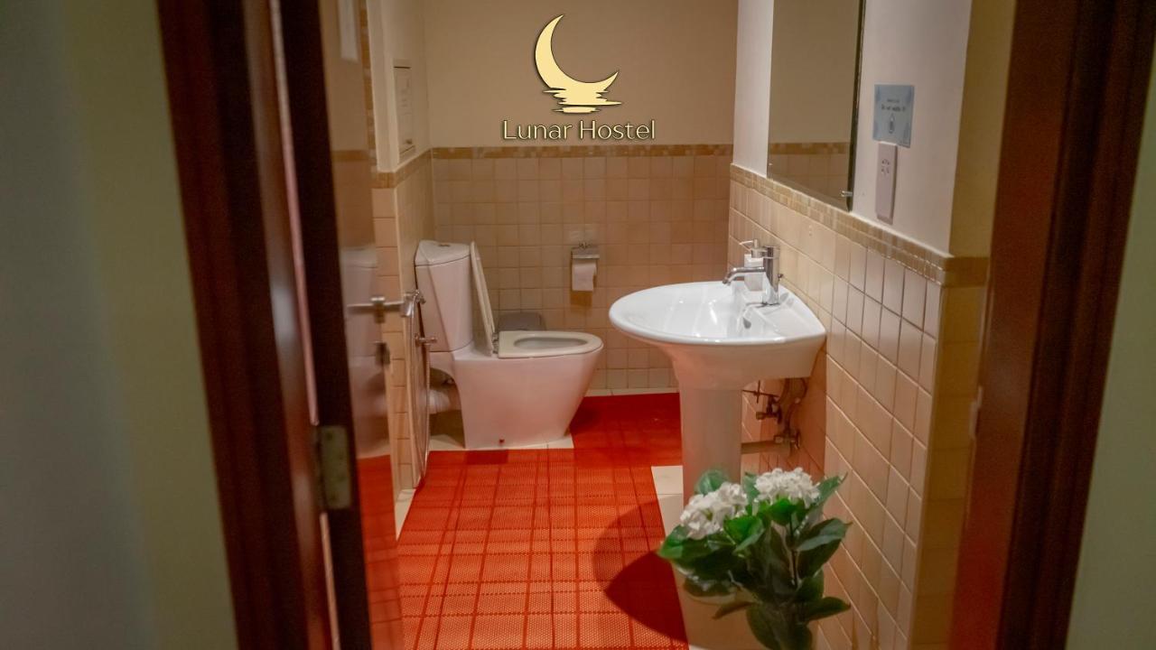 Lunar Hostel - Jbr Дубай Екстериор снимка