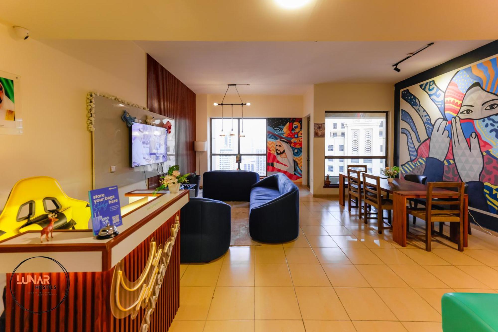 Lunar Hostel - Jbr Дубай Екстериор снимка