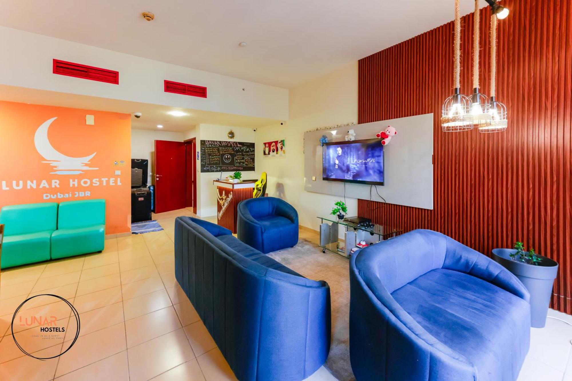 Lunar Hostel - Jbr Дубай Екстериор снимка