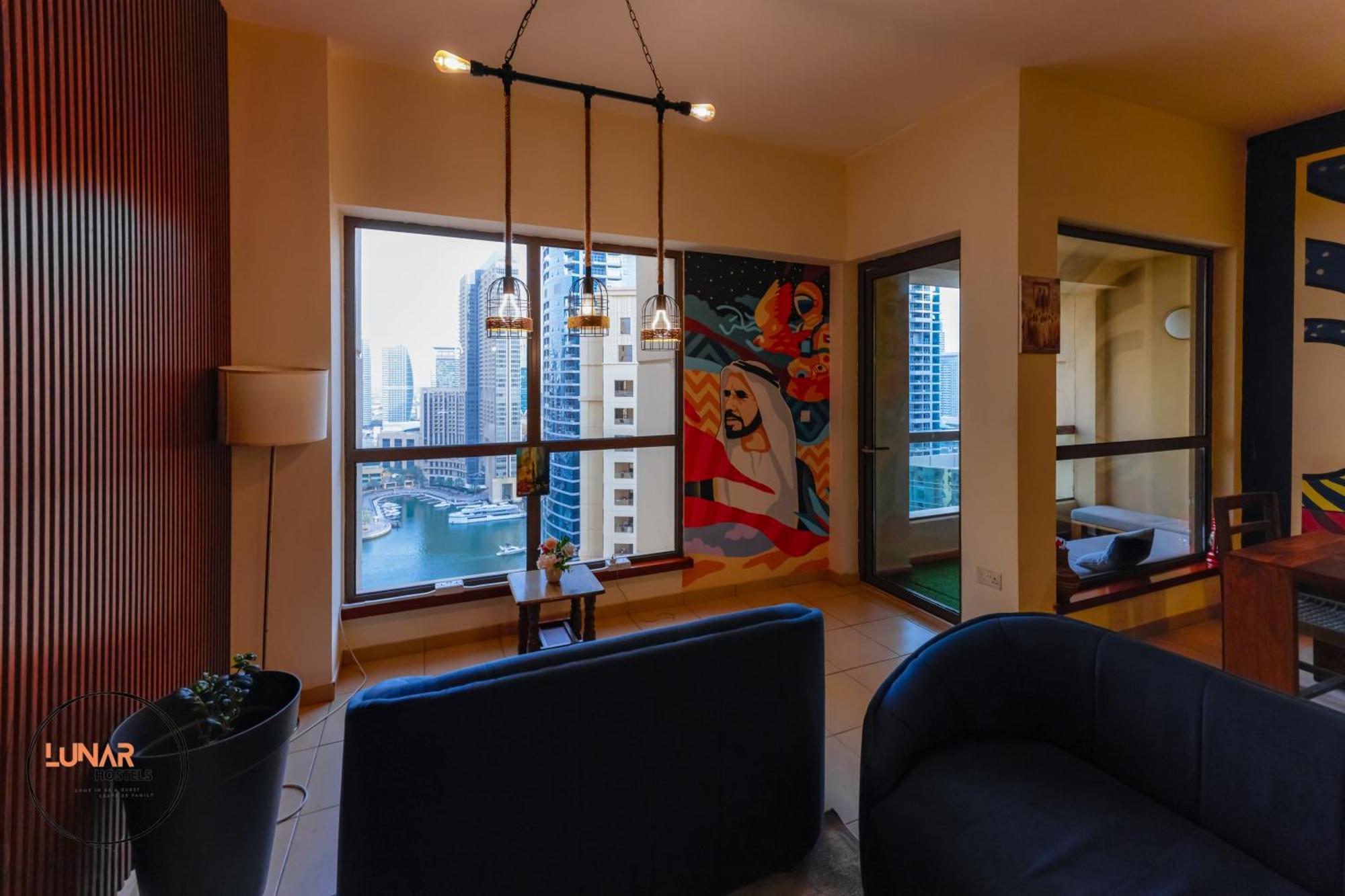 Lunar Hostel - Jbr Дубай Екстериор снимка